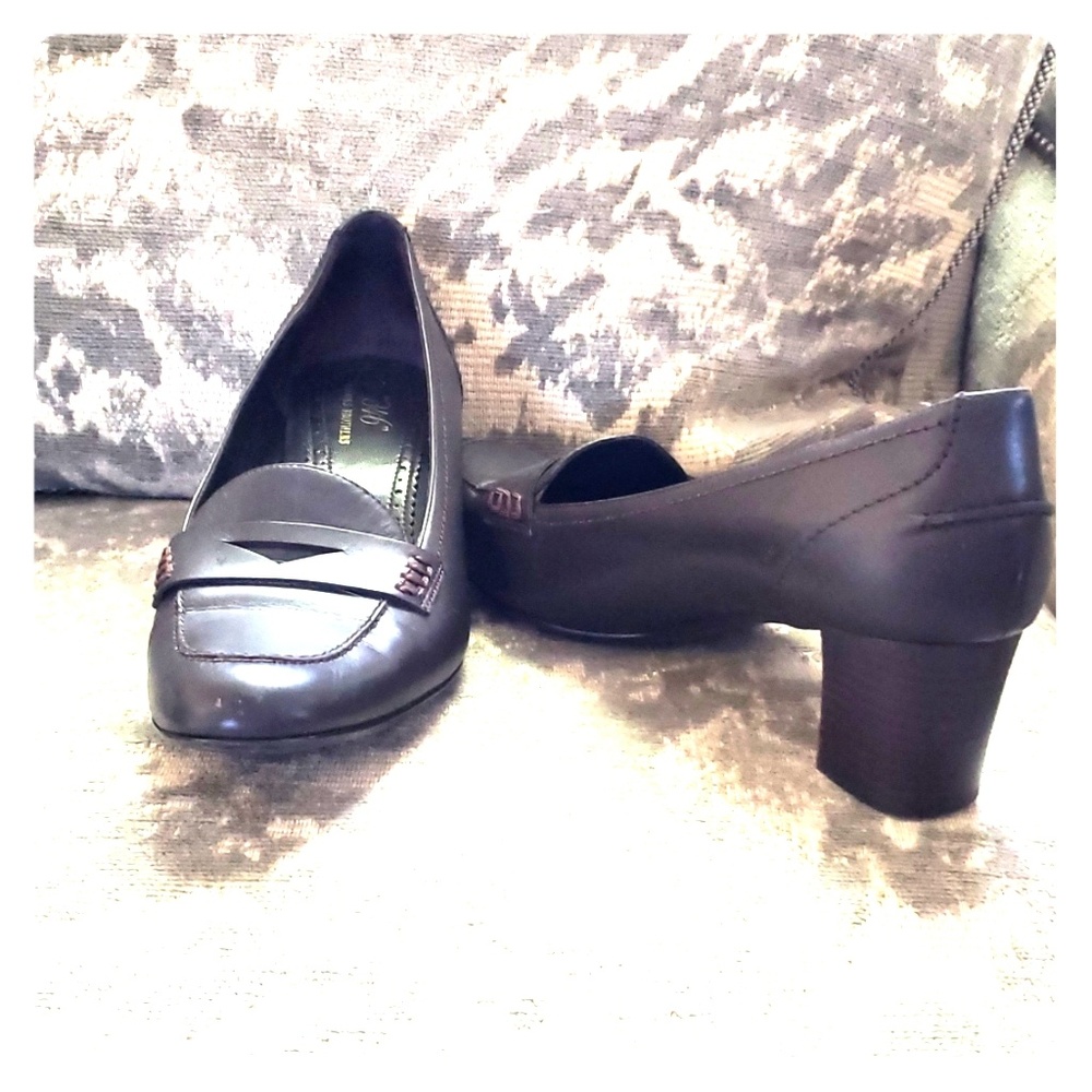 Brooks Brothers 346 chocolate penny loafers